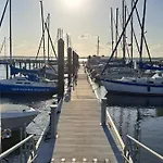 ספינת מלון Hausboot Harmonie