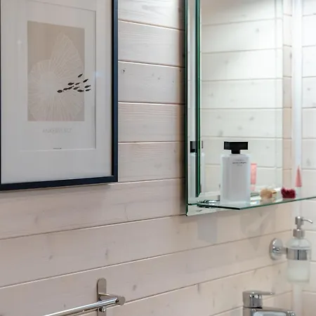 Hausboot Harmonie Ботель Штральзунд