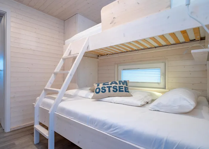 Hausboot Harmonie Botel *